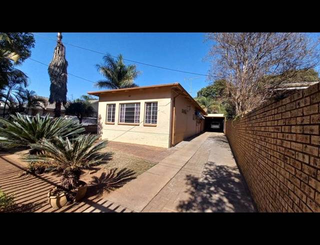 3 BEDROOM HOUSE FOR SALE IN PRETORIA GARDENS